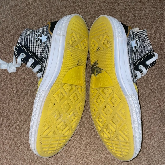 Womens Converse - Picture 5 of 5